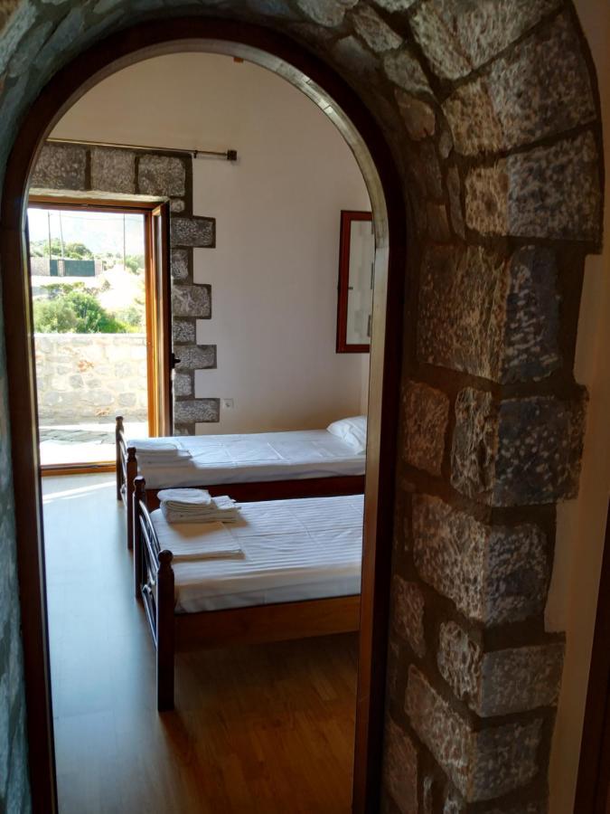 Xifias Stonehouse Villa Monemvasía Buitenkant foto
